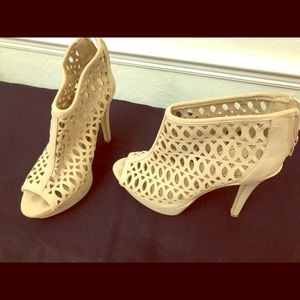 Barely worn dress shoes Anne Michelle